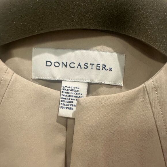 Doncaster Women's Tan Jacket size 12 - Picture 3 of 8